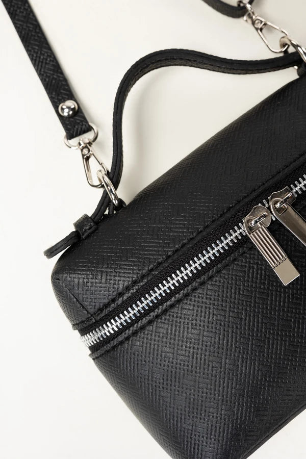 Black Handbag IBS-HDB25-013 – Women’s PU Leather Structured Bag