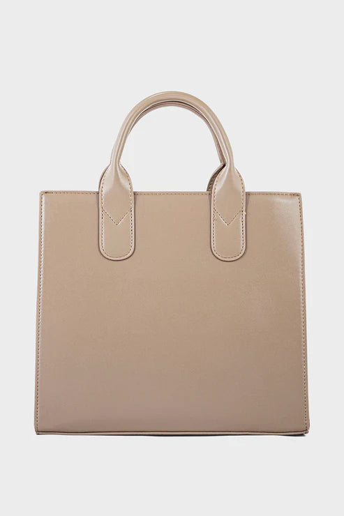 Beige tote bag on a white background